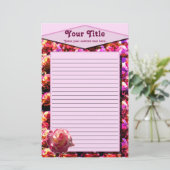 Papeterie rayée par rose de rougissement (Debout devant)