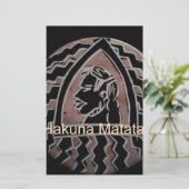 Papeterie Saveur Bongo Hakuna Matata. (Debout devant)