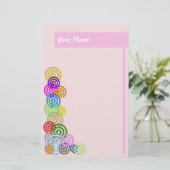 Papeterie Spirales colorées (Debout devant)