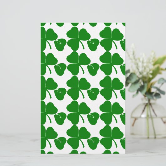 Papeterie St Patrick's Day - Obtenez Lucky 3 + 1 feuilles =  (Debout devant)