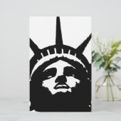 Papeterie Statue d'Art Pop Noir & Blanc de la Liberté (Debout devant)