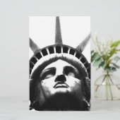 Papeterie Statue noire et blanche de la Liberté (Debout devant)