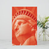 Papeterie Statue rouge de la Liberté (Debout devant)