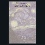 Papeterie Vincent van Gogh - Nuit étoilée<br><div class="desc">Starry Night (1889) de Vincent van Gogh est un post impressionnisme vintage de peinture de paysage d'art. Vue sur une ville dans une vallée la nuit avec les nuages tourbillonnants, les étoiles brillant et une belle lune jaune dorée croissant. Il a été peint pendant la journée de mémoire et est...</div>