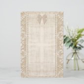 Papeterie vintage de dentelle (Debout devant)