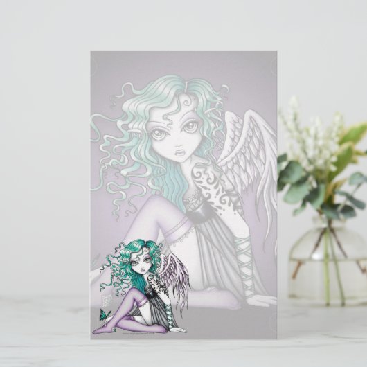 Papeterie violette d'art d'ange de tatouage mignon (Debout devant)