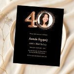 Papier 40e anniversaire noir rose d'or invitation photo<br><div class="desc">Une invitation photo moderne et design pour une fête de 40e anniversaire. Un arrière - plan noir. Personnalisez et ajoutez les détails de votre fête. Texte en or rose. 1 feuille = 1 invite imprimé bord à bord.</div>