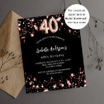 Papier 40e anniversaire rose noir invitation budget or<br><div class="desc">Un arrière - plan noir classique,  décoré d'étoiles dorées roses. Personnalisez et ajoutez un nom et des détails du parti. Le numéro est écrit avec un script de style ballon. 1 feuille = 1 invite imprimé bord à bord.</div>