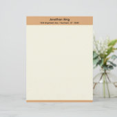 Papier à lettres marron et crème (Debout devant)