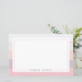 Papier à lettres rayé Lavande blanche personnalisé (Debout devant)