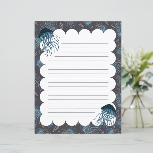 Papier à papeterie doublé de méduses (Debout devant)