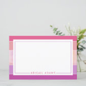 Papier à papier à papier à papier rayures rose-pou (Debout devant)