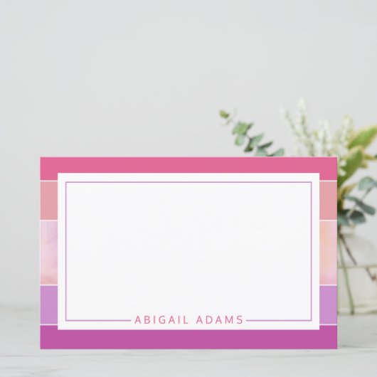 Papier à papier à papier à papier rayures rose-pou (Debout devant)