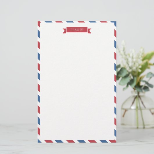 Papier À Papier Rouge, Blanc Et Bleu Non Aligné (Debout devant)