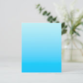 Papier Arrière - plan de dégradé de couleur bleu (Debout devant)