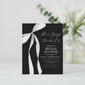 Papier Black Bow She's Tying the Knot Fête des mariées (Debout devant)