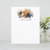 Papier Bleu marine, orange brûlé et Mariage de fleurs de  (Debout devant)