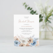 Papier Boho Blue Floral Budget Nuptiale Douche Invitation (Debout devant)