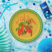 Papier Bord rode paprika's op mosterd achtergrond (Feest)