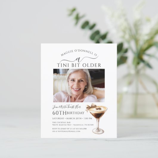 Papier BUDGET 60e anniversaire Photo Espresso Martini Inv (Debout devant)