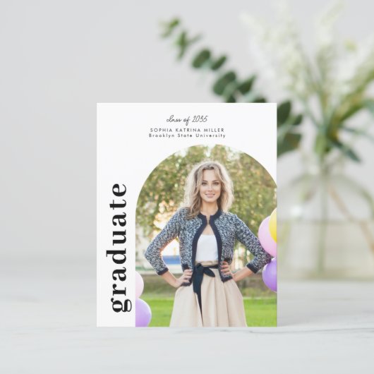 Papier Budget Arch Graduate Photo Graduate Faire-part (Debout devant)