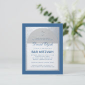 Papier Budget Bar Mitzvah Classic Blue Silver Invitation (Debout devant)