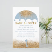 Papier Budget Blue Umbrella Boy Baby shower Invitation (Debout devant)
