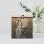Papier Budget Boho Script Rustic Photo Wedding Invite (Debout devant)
