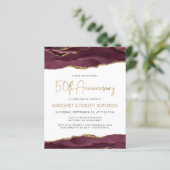 Papier Budget Burgundy Gold Agate 50th Anniversary Invite (Debout devant)