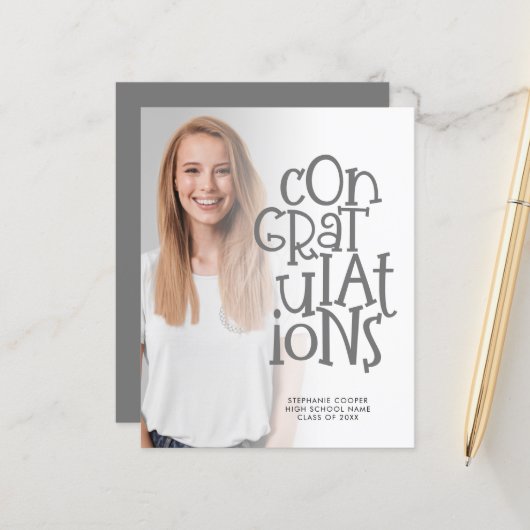 Papier Budget Congrats Photo Grey Graduation Faire-part (Devant/Arrière en situation)