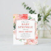 Papier Budget Coral Floral Peach Baby Sprinkle Invitation (Debout devant)