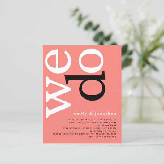 Papier BUDGET Coral Rose Texte QR Code Mariage Invitation (Debout devant)