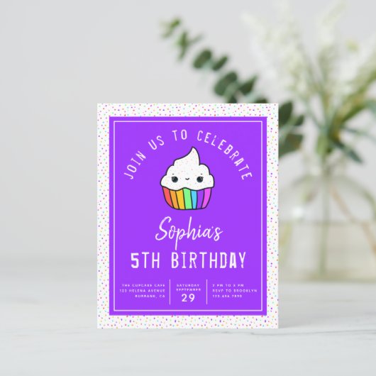 Papier Budget Cupcake Invitation de fête d'anniversaire d (Debout devant)