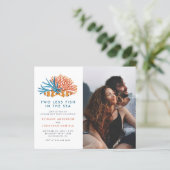 Papier Budget Deux moins Poisson photo engagement (Debout devant)