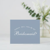 Papier Budget Dusty Blue Calligraphy Bridesmaid Propositi (Debout devant)