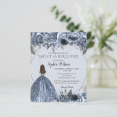 Papier Budget Dusty Blue Princess Sweet 16 Invitation (Debout devant)