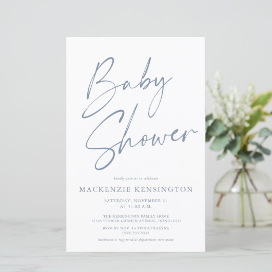 Papier Budget Dusty Blue Simple Script Baby shower (Debout devant)