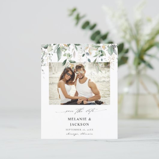 Papier Budget Eucalyptus Glow Photo Save the Date (Debout devant)