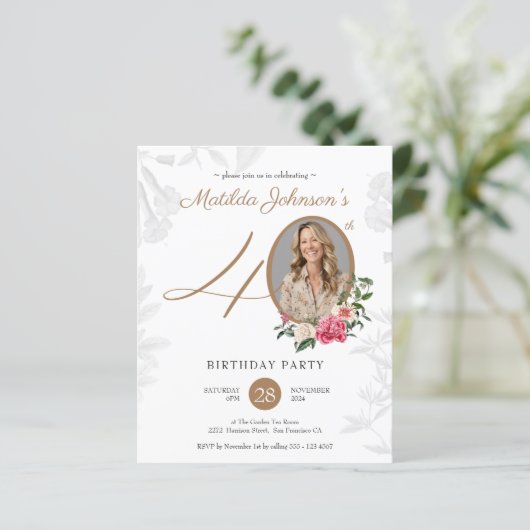 Papier Budget Floral 40e anniversaire Invitation (Debout devant)