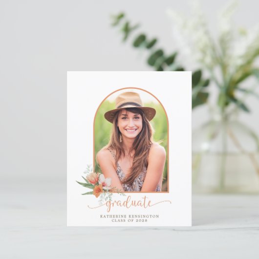 Papier Budget Floral Boho Arch Invitation (Debout devant)