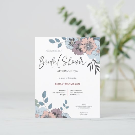 Papier Budget Florals Script Fête des mariées Thé Invitat (Debout devant)