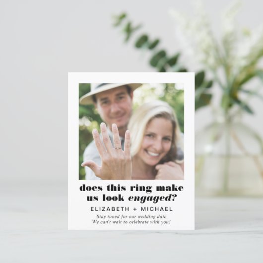 Papier Budget Funny Fiançailles Photo Faire-part (Debout devant)