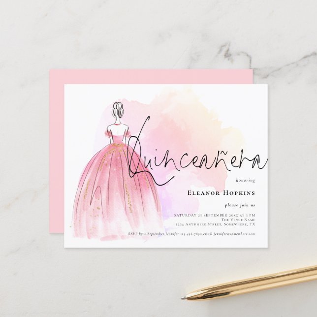 Papier Budget Glam Robe rose Quinceanera Invitation (Devant/Arrière en situation)