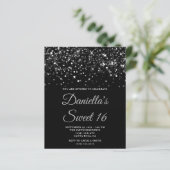 Papier Budget Glittery Black Sweet 16 Invitation (Debout devant)