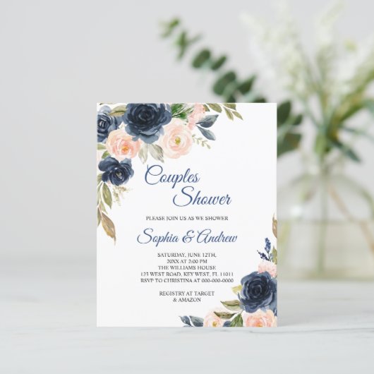 Papier Budget Marine Blue & Blush Couples Showinvite (Debout devant)