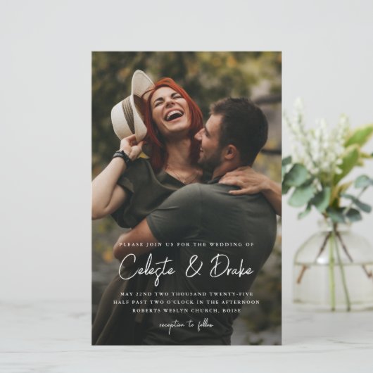 Papier Budget Modern Script Faire-part de mariage photo (Debout devant)
