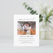 Papier Budget Moderne Script Fiançailles photo Faire-part (Debout devant)