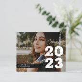 Papier Budget Moderne Script Graduation Année (Debout devant)