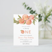 Papier Budget One Sweet Peach First Birthday Invitation (Debout devant)