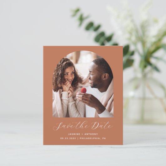 Papier Budget Photo Arch QR Terracotta Enregistrer la dat (Debout devant)